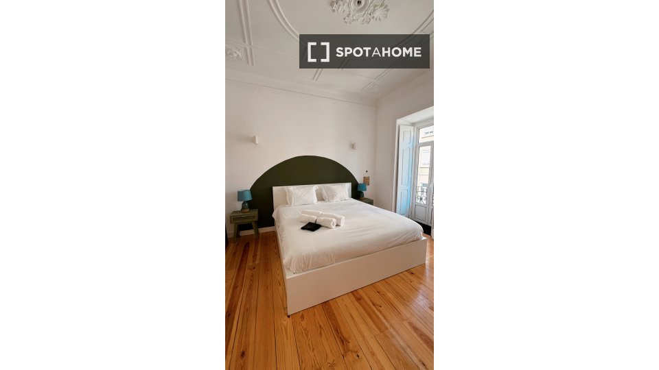 Double room Lisbon, 6 beds, 140m² — photo 32