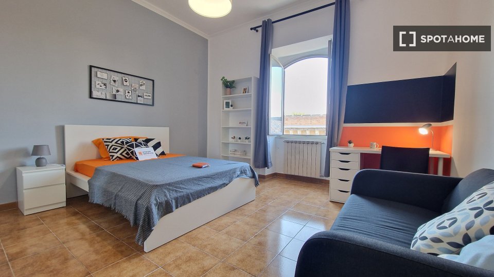 Double room Rome, 3 beds — photo 28