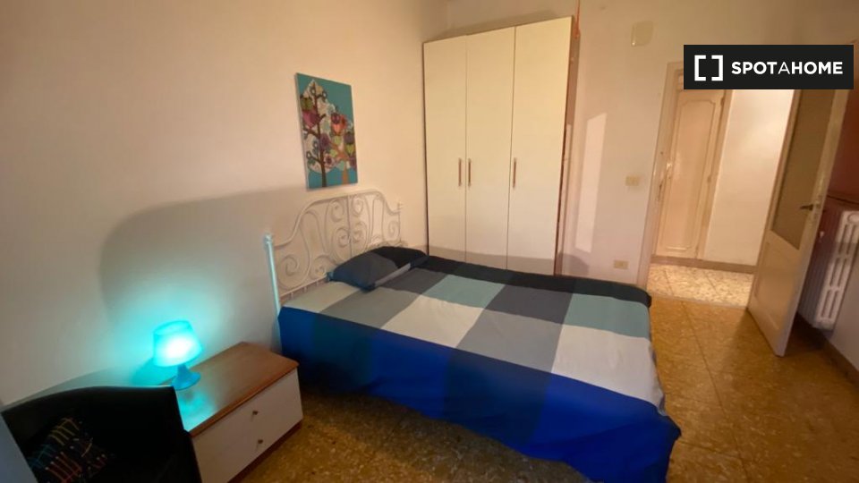 Double room Rome, 3 beds, 80m² — photo 2