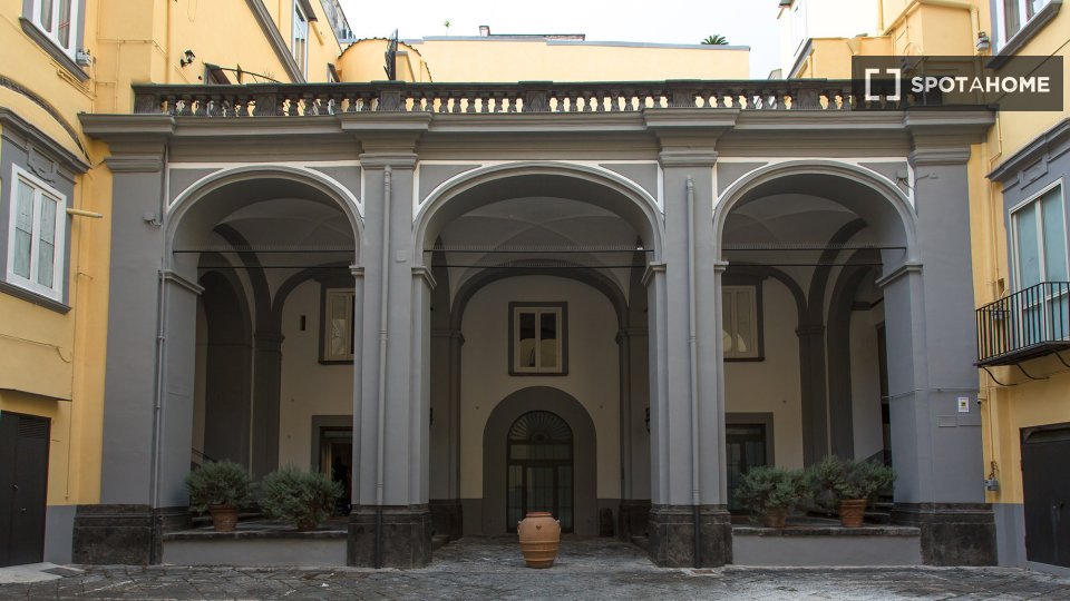 Apartment Naples, 1 bed — photo 10