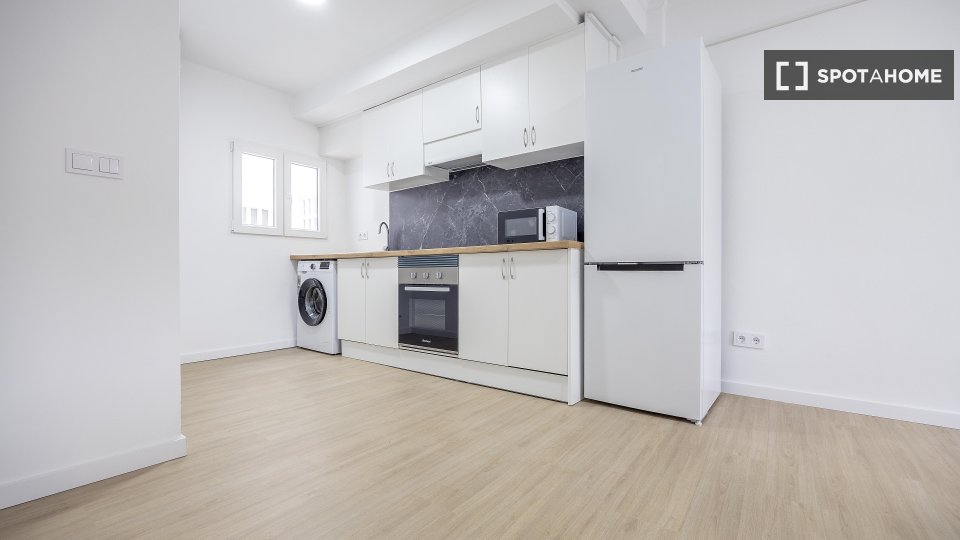 Chambre double Valence, 4 chambres, 100m² — photo 17
