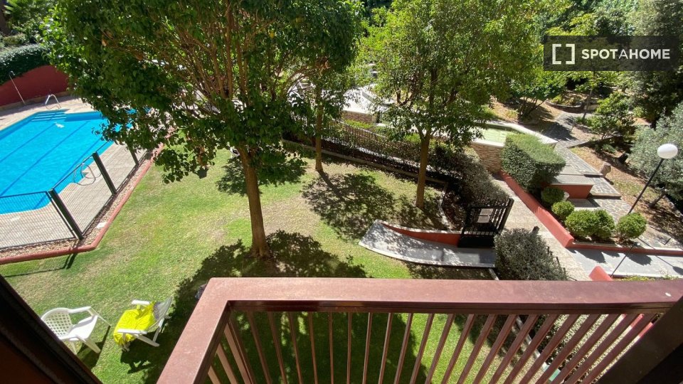 Double room Madrid, 5 beds — photo 1