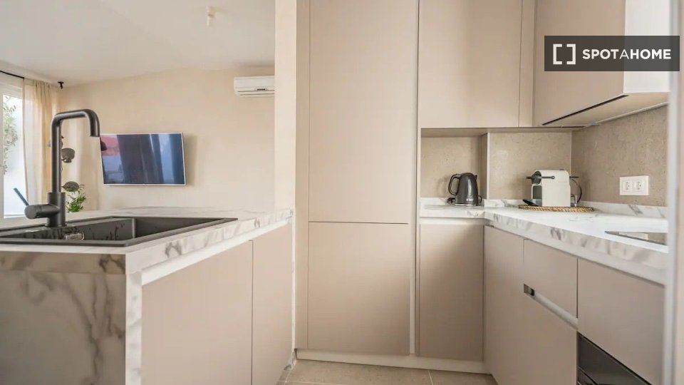 Apartment Madrid, 1 bed — photo 1