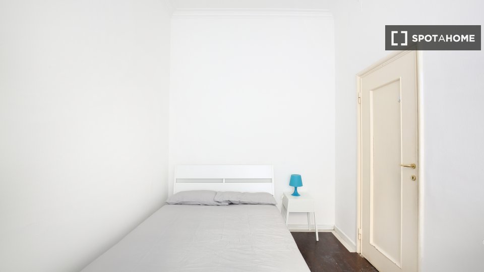 Double room Milan, 7 beds, 178m² — photo 9