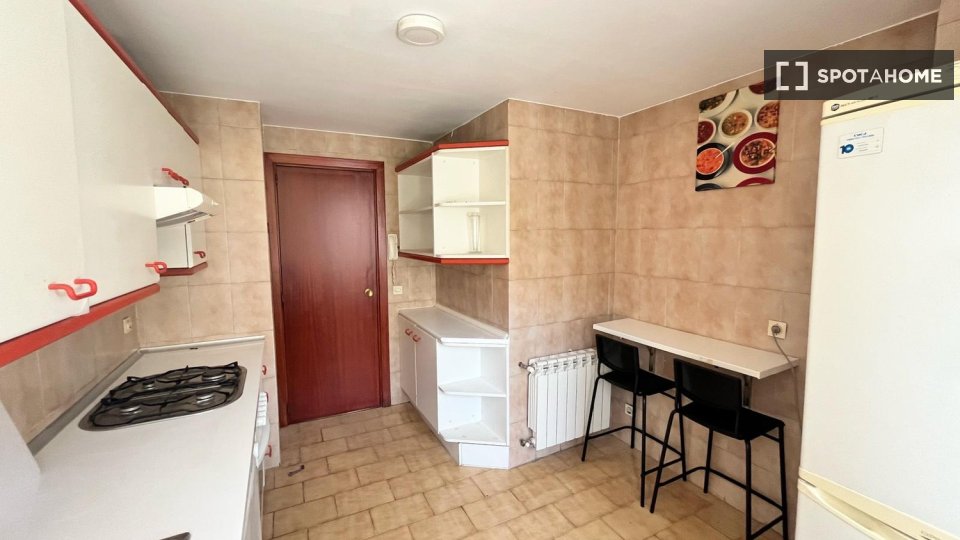 Double room Madrid, 5 beds — photo 4