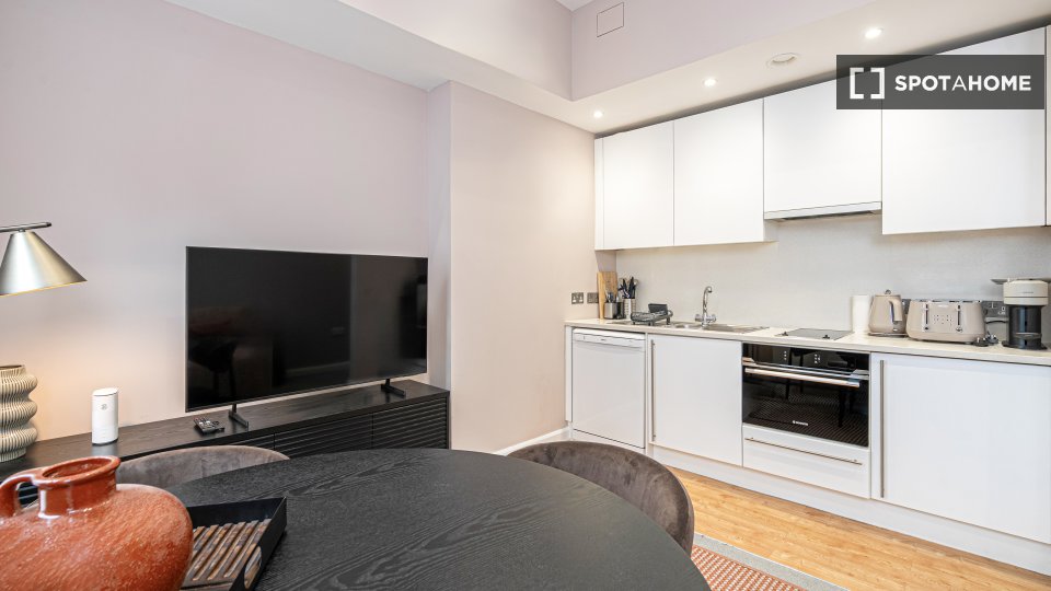 Apartment London, 1 bed, 40m² — photo 4