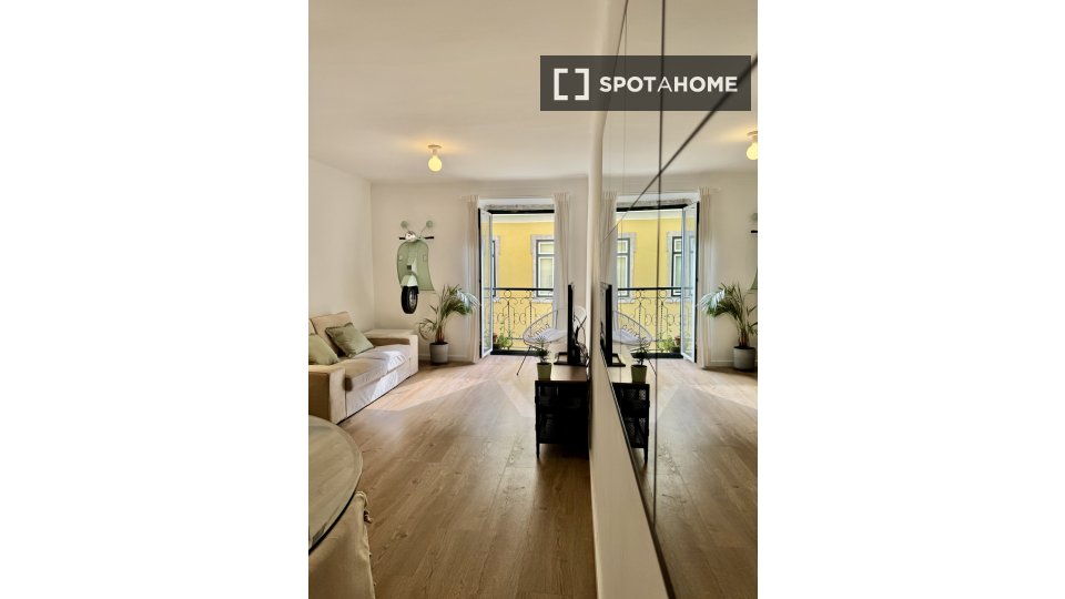 Apartment Lisbon, 3 beds, 135m² — photo 28
