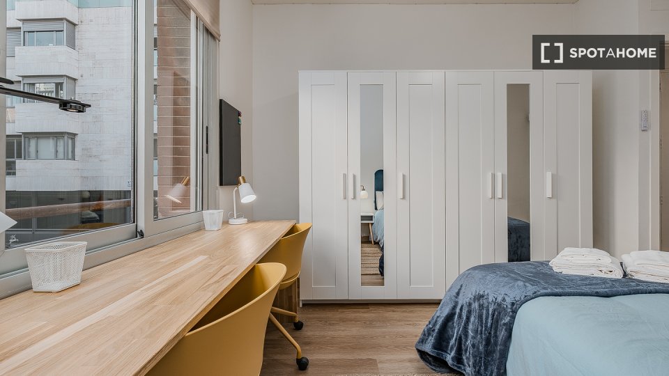 Double room Barcelona, 6 beds, 120m² — photo 78