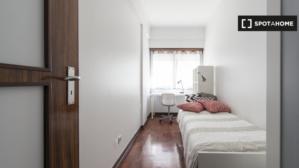 Double room Lisbon, 10 beds — photo 3