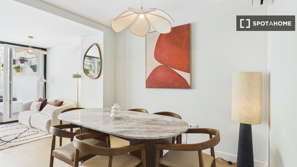 Apartment Lisbon, 2 beds, 62m² — photo 18