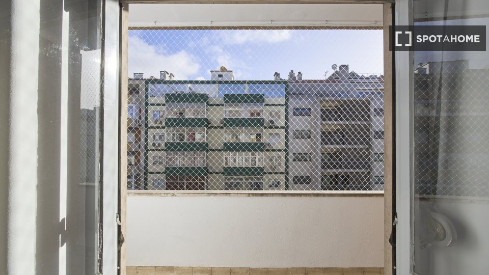 Double room Lisbon, 7 beds — photo 2