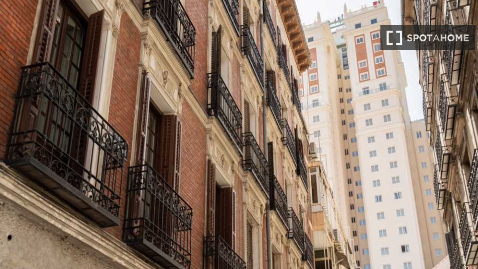 Double room Madrid, 7 beds — photo 20