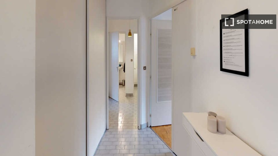 Double room Lyon, 3 beds, 70m² — photo 8