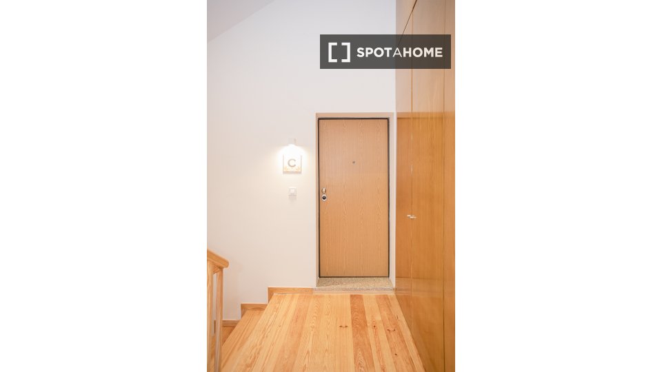 Apartment Porto, 1 bed, 52m² — photo 8