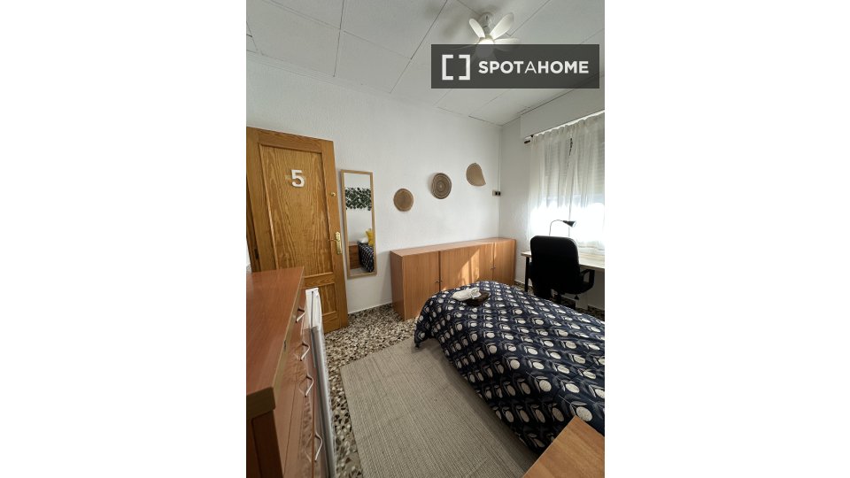 Double room Murcia, 5 beds, 120m² — photo 19