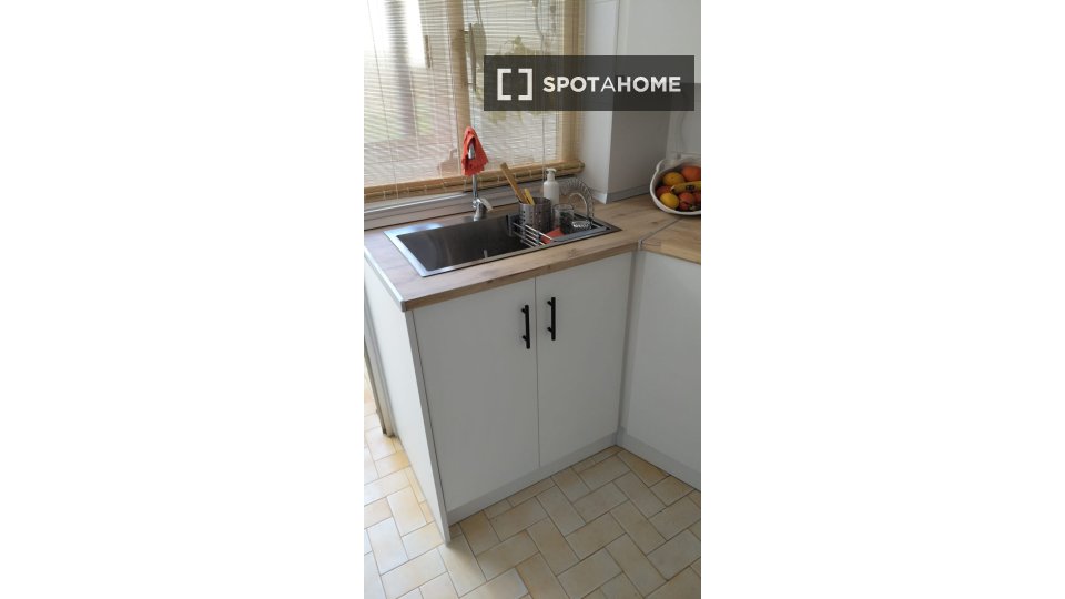 Double room Valencia, 3 beds, 89m² — photo 3