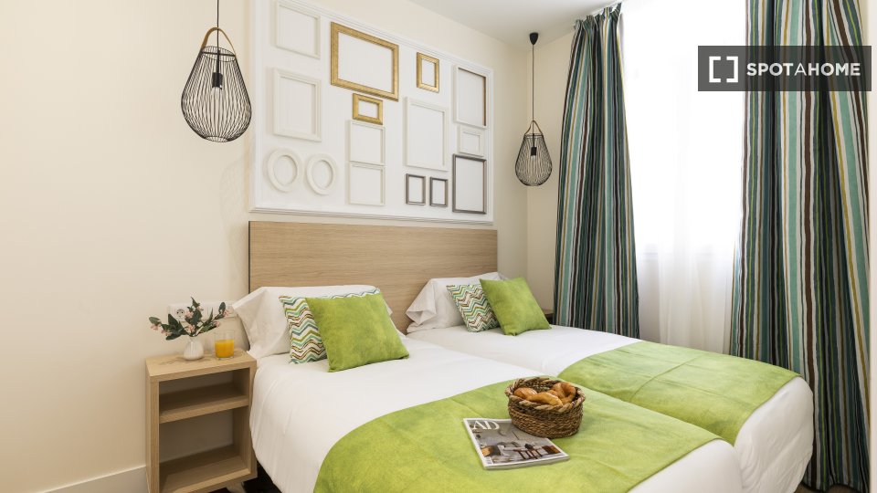 Apartamento de 2 dormitorios en alquiler en Recoletos, Madrid