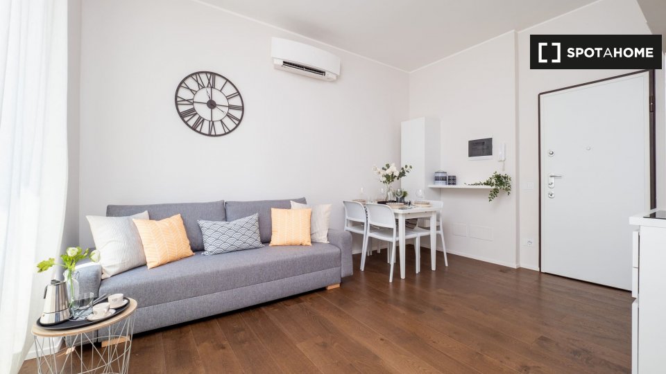 Apartment Milan, 1 bed, 40m² — photo 1