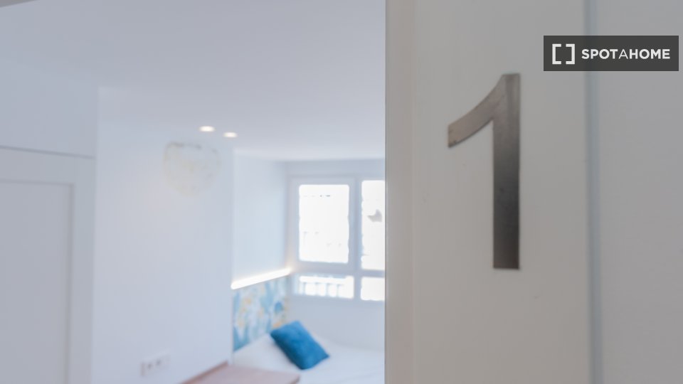 Double room Madrid, 6 beds — photo 14