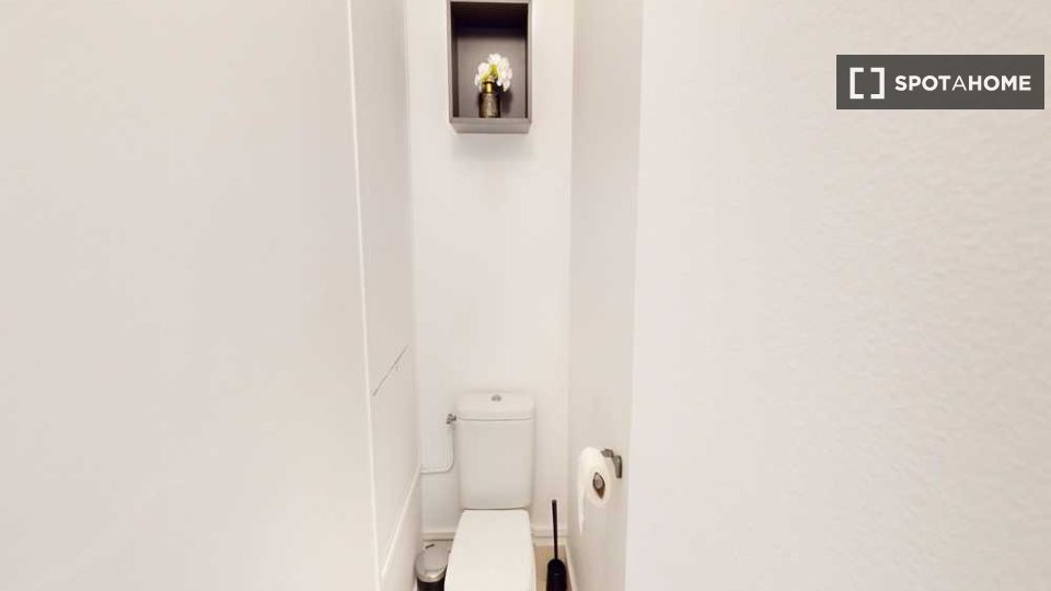 Double room Paris, 5 beds, 110m² — photo 18