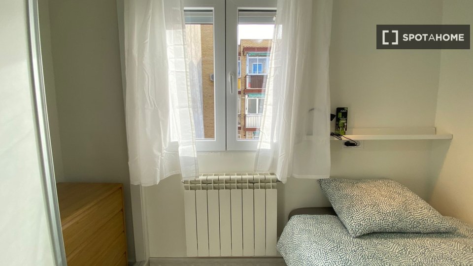 Double room Madrid, 4 beds — photo 5