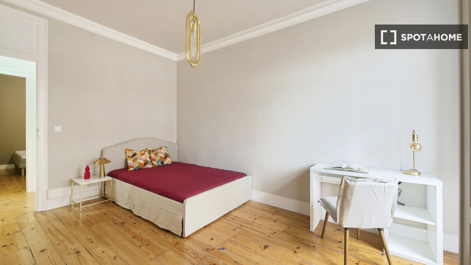 Double room Lisbon, 8 beds — photo 11