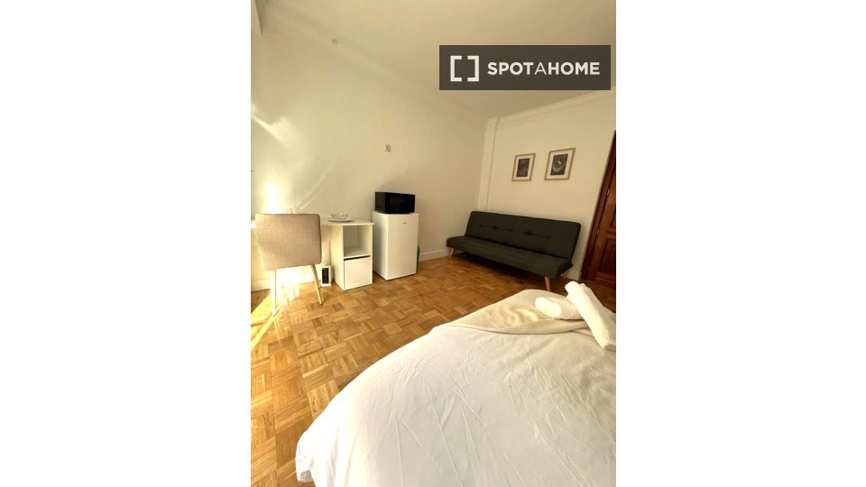 Chambre double Madrid, 8 chambres, 170m² — photo 13