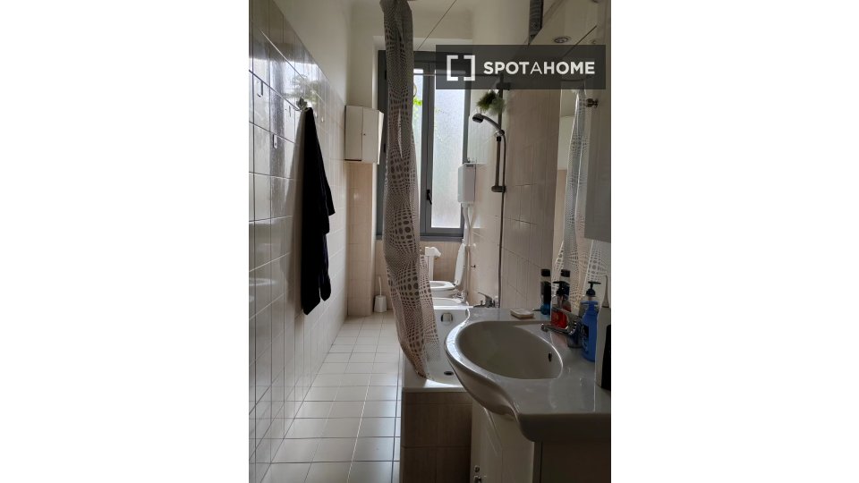 Double room Milan, 2 beds, 80m² — photo 12