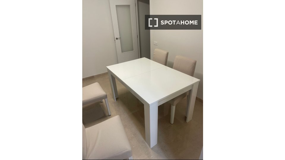 Apartment Valencia, 2 beds, 75m² — photo 16
