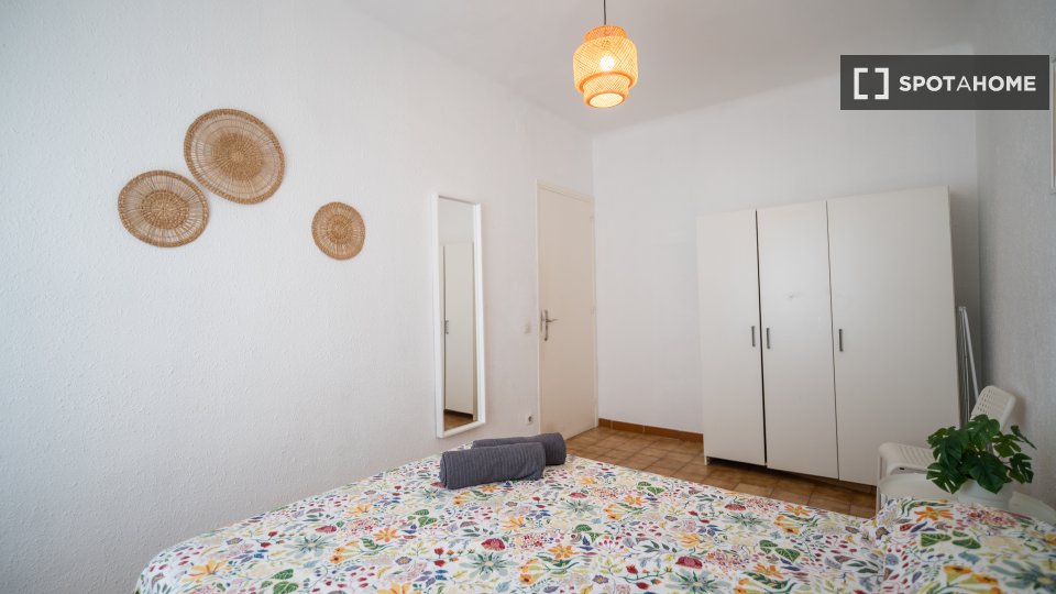Double room Barcelona, 8 beds — photo 10