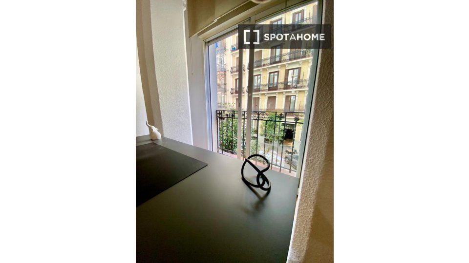 Double room Madrid, 5 beds — photo 9