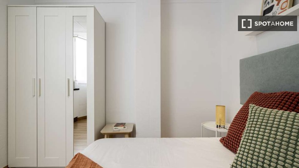 Double room Madrid, 8 beds — photo 17