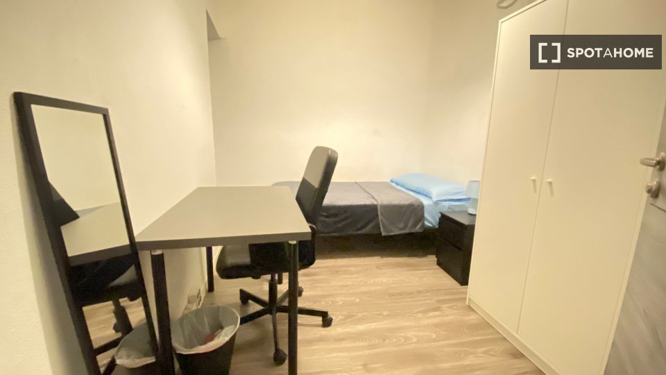 Double room Madrid, 10 beds — photo 3