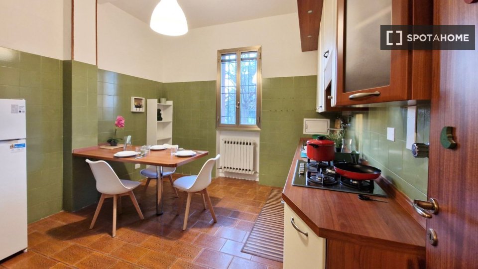 Double room Bologna, 3 beds — photo 3