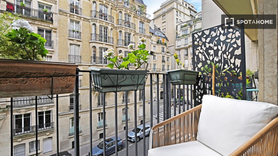 Double room Paris, 3 beds — photo 9
