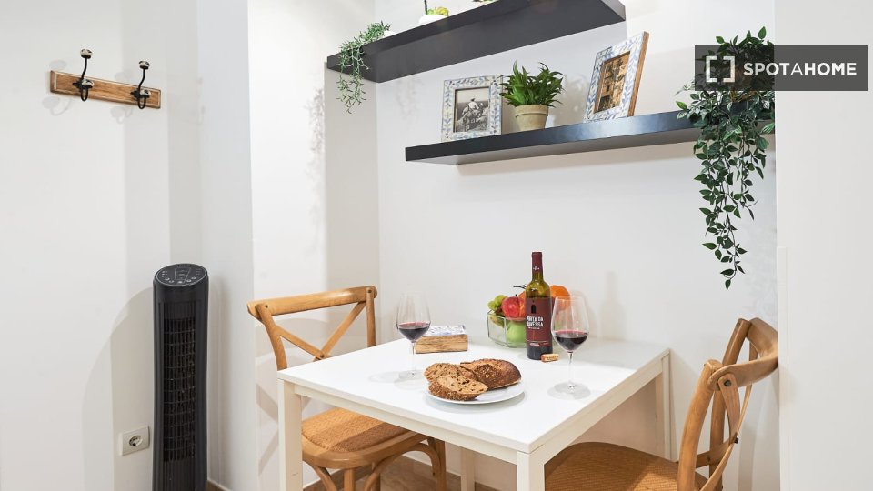 Apartment mono Lisbon — photo 14
