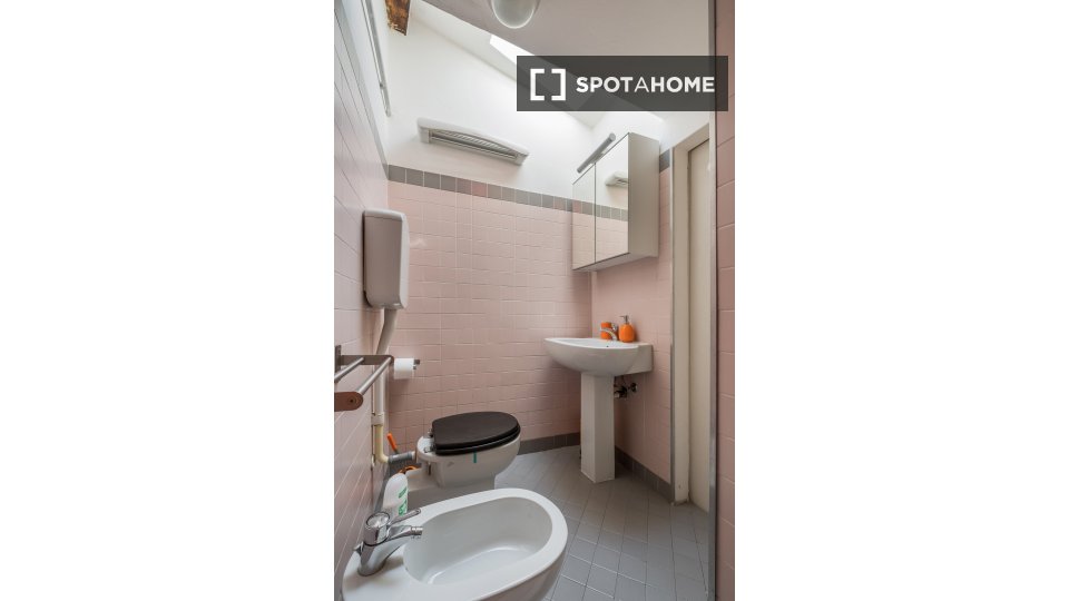 Apartment Bologna, 1 bed — photo 13