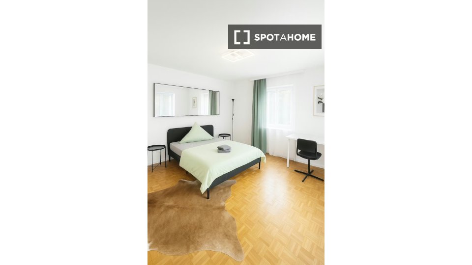 Apartment Munich, 5 beds — photo 2