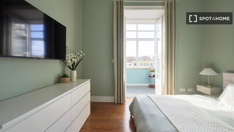 Double room Lisbon, 7 beds — photo 11