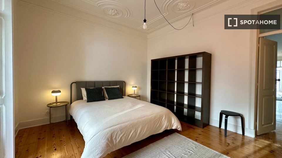 Apartment Lisbon, 3 beds — photo 17