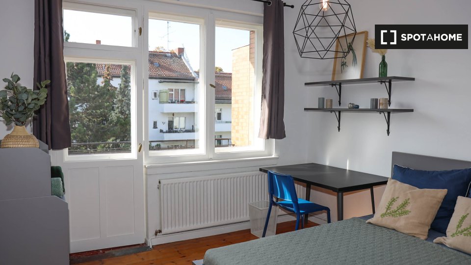 Double room Berlin, 3 beds, 61m² — photo 19