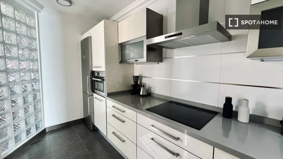 Double room Santa_Cruz_De_Tenerife, 1 bed, 188m² — photo 6
