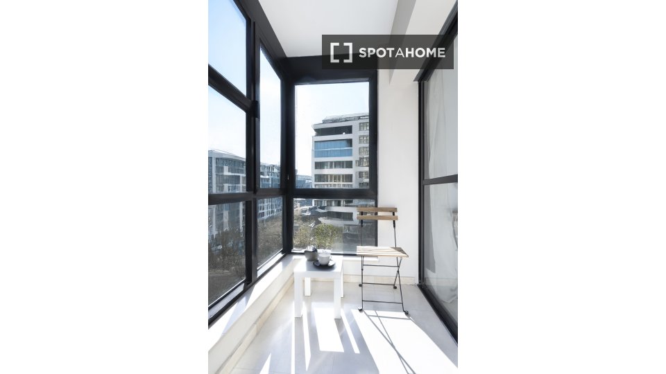 Double room Madrid, 6 beds, 150m² — photo 2