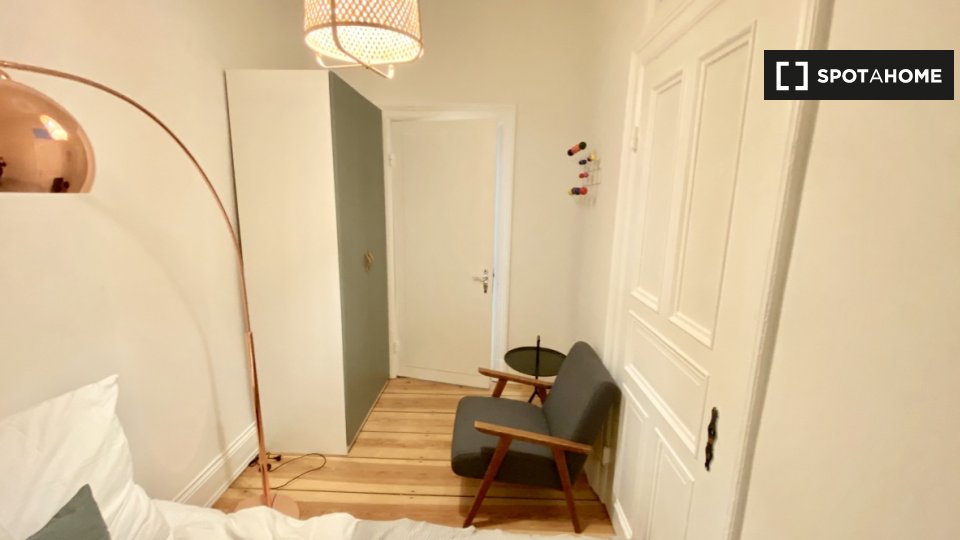 Double room Hamburg, 7 beds — photo 16