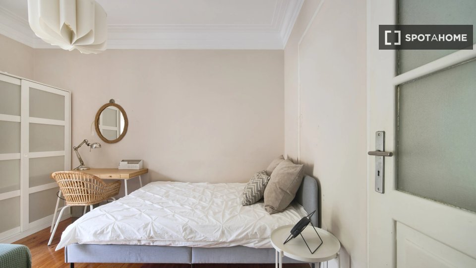 Double room Lisbon, 4 beds — photo 1