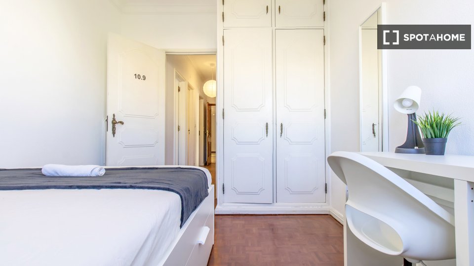Double room Lisbon, 10 beds — photo 16