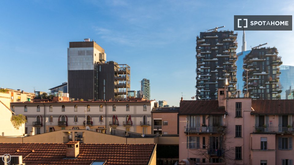 Apartment Milan, 2 beds, 62m² — photo 2