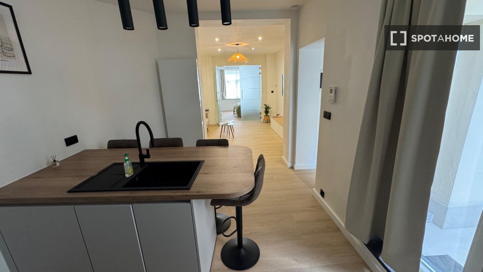 Apartment Brussels, 1 bed, 59m² — photo 20