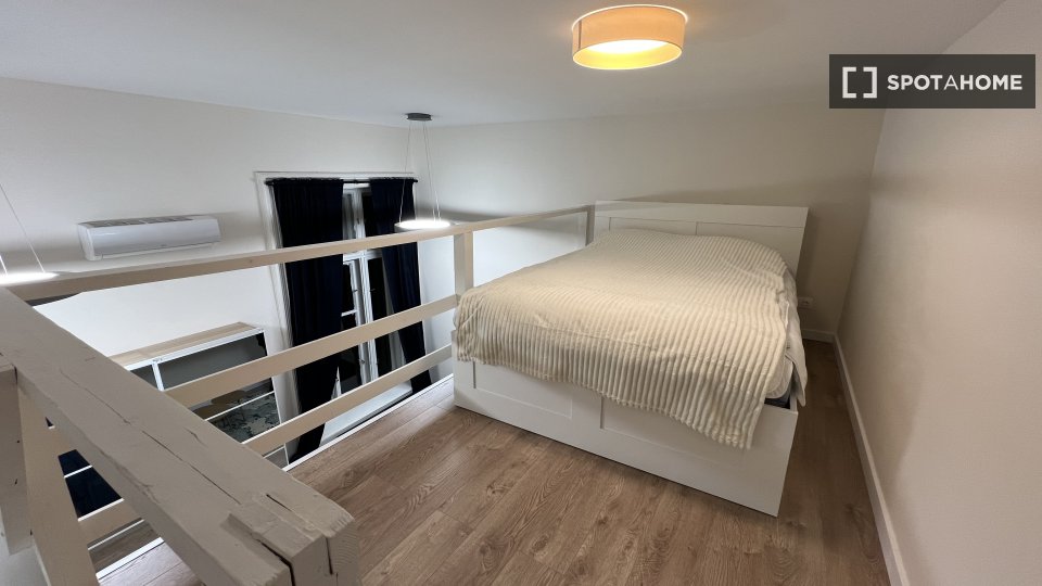 Apartment Budapest, 2 beds, 45m² — photo 3