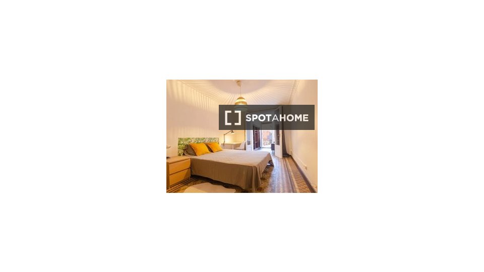 Double room Barcelona, 4 beds, 100m² — photo 7